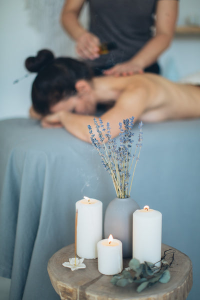Show Your Love with Aroma Massage